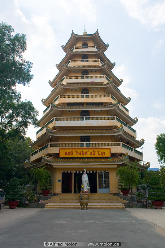 04 Giac Lam pagoda tower
