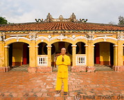 18 Monk in yellow robe - Giac Vien pagoda