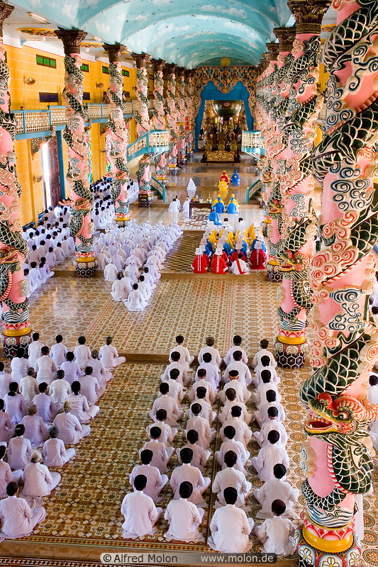 11 Worshippers in Cao Dai Great Temple